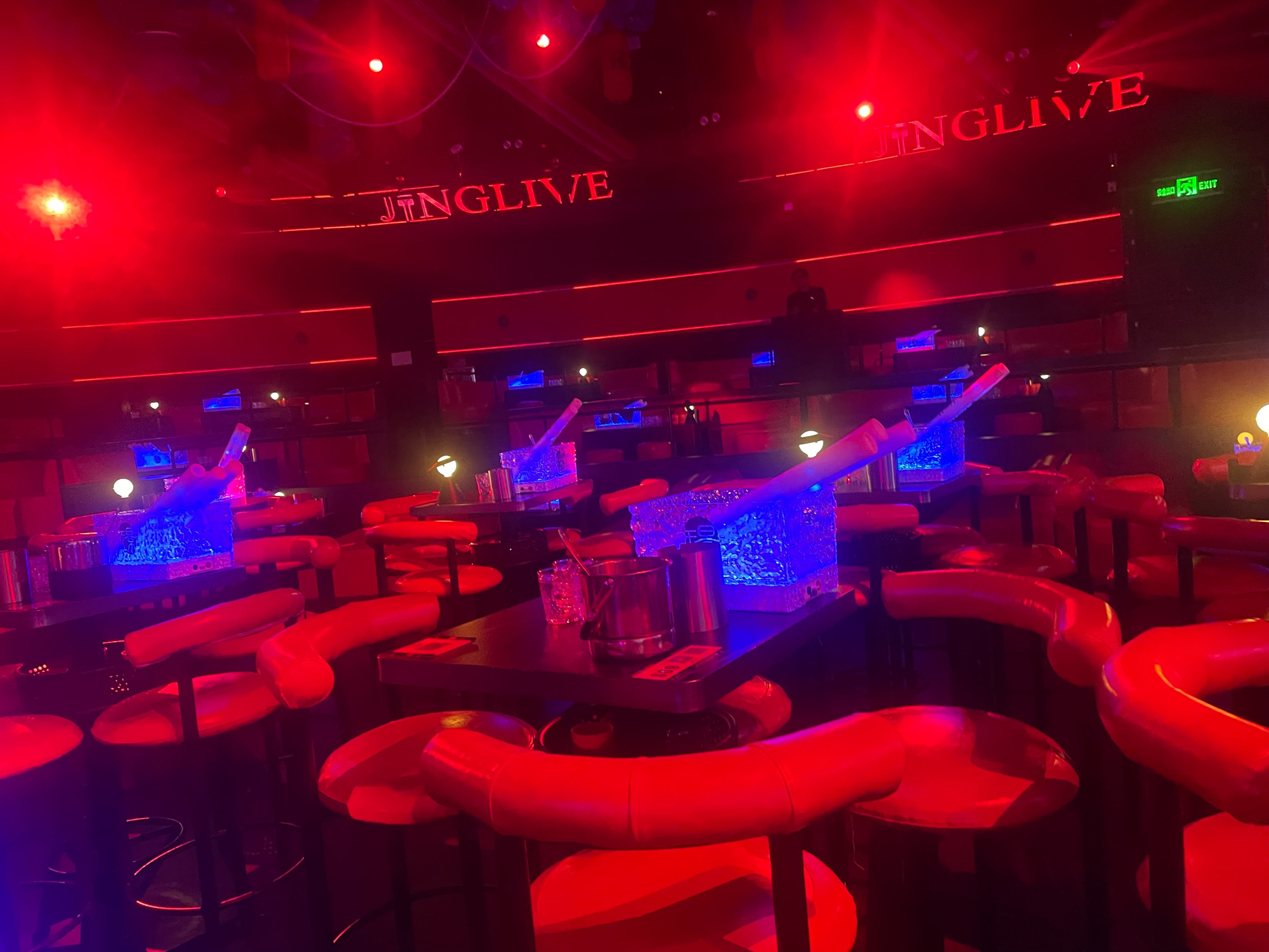 镇江商务ktv提供便捷商务ktv订房-丹徒区ktv预定